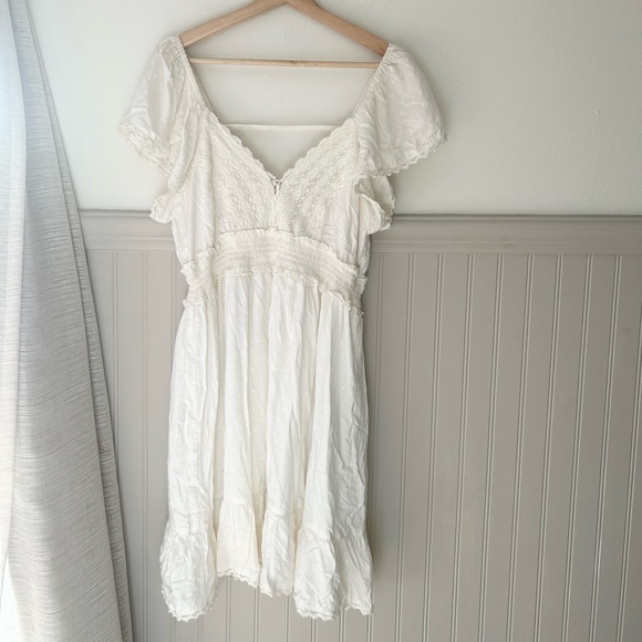 Angie Dresses & Skirts - Angie XL VNeck Romantic White Mini Rayon Dress